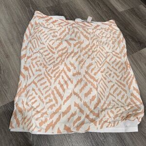 Forever 21 Cream and Tan Patterned Pencil Skirt